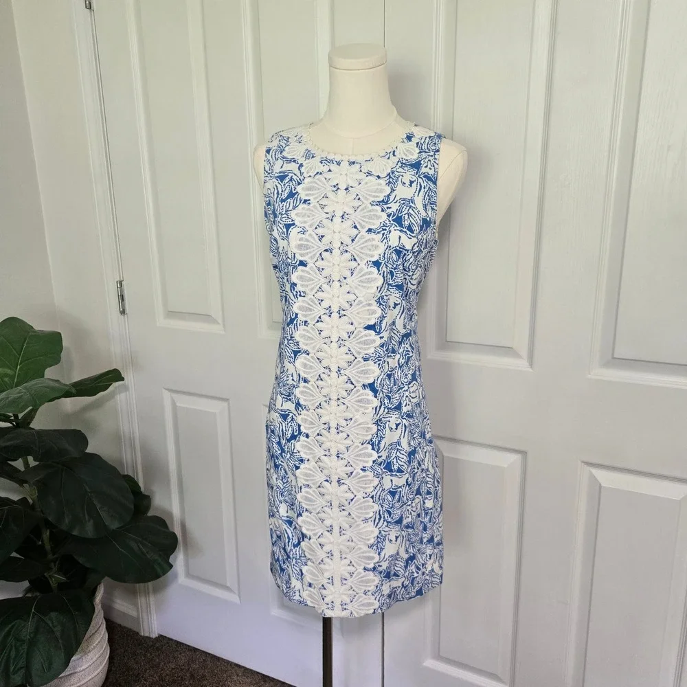 Lilly Pulitzer Shift Dress Womens 4 Blue White Tropical Lace Front Applique